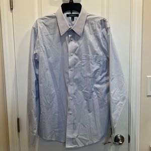Men’s Croft & Barrow classic button down dress shirt blue. Size 17/36.